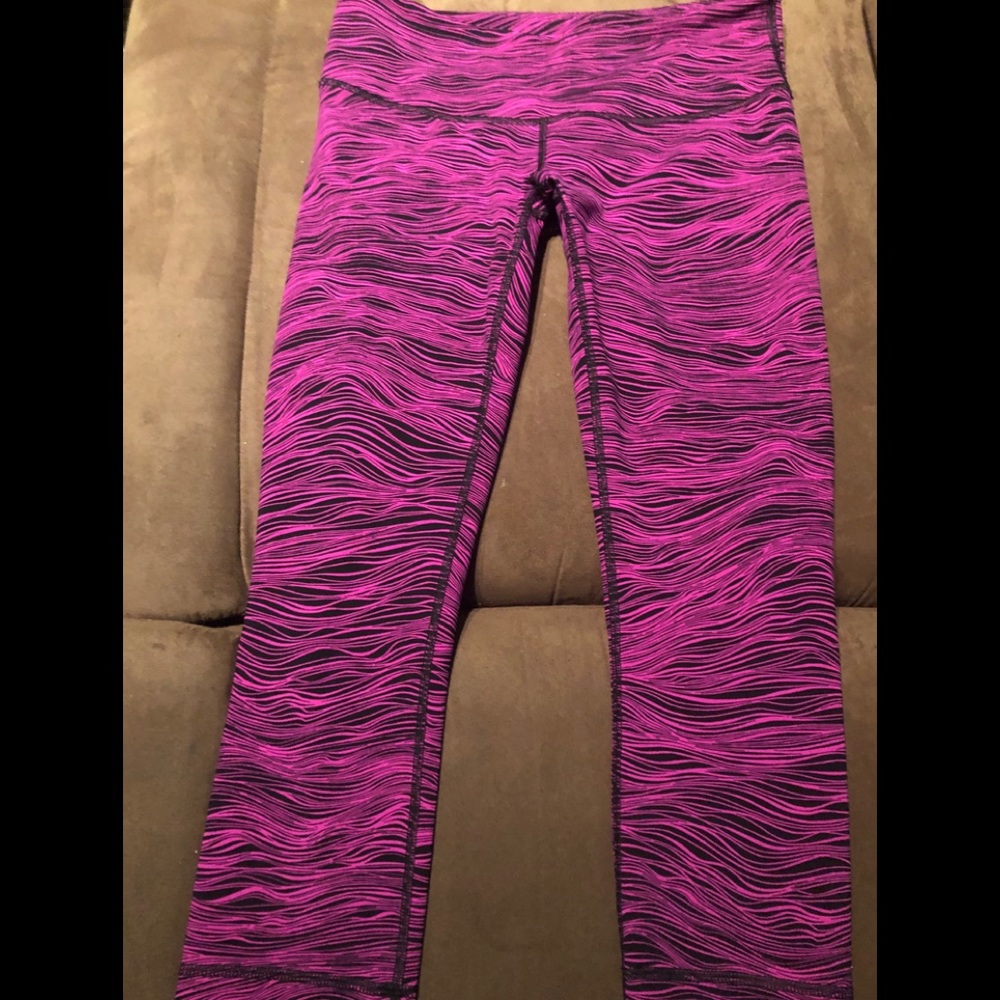Lululemon🍋 Athletica black n pink yoga pants Sz 6